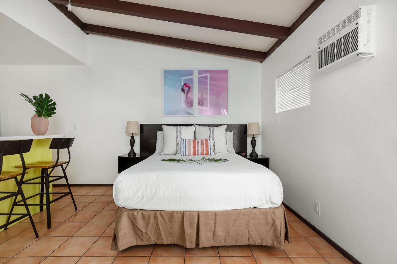 Float Palm Springs - Adults Only Hotel Buitenkant foto